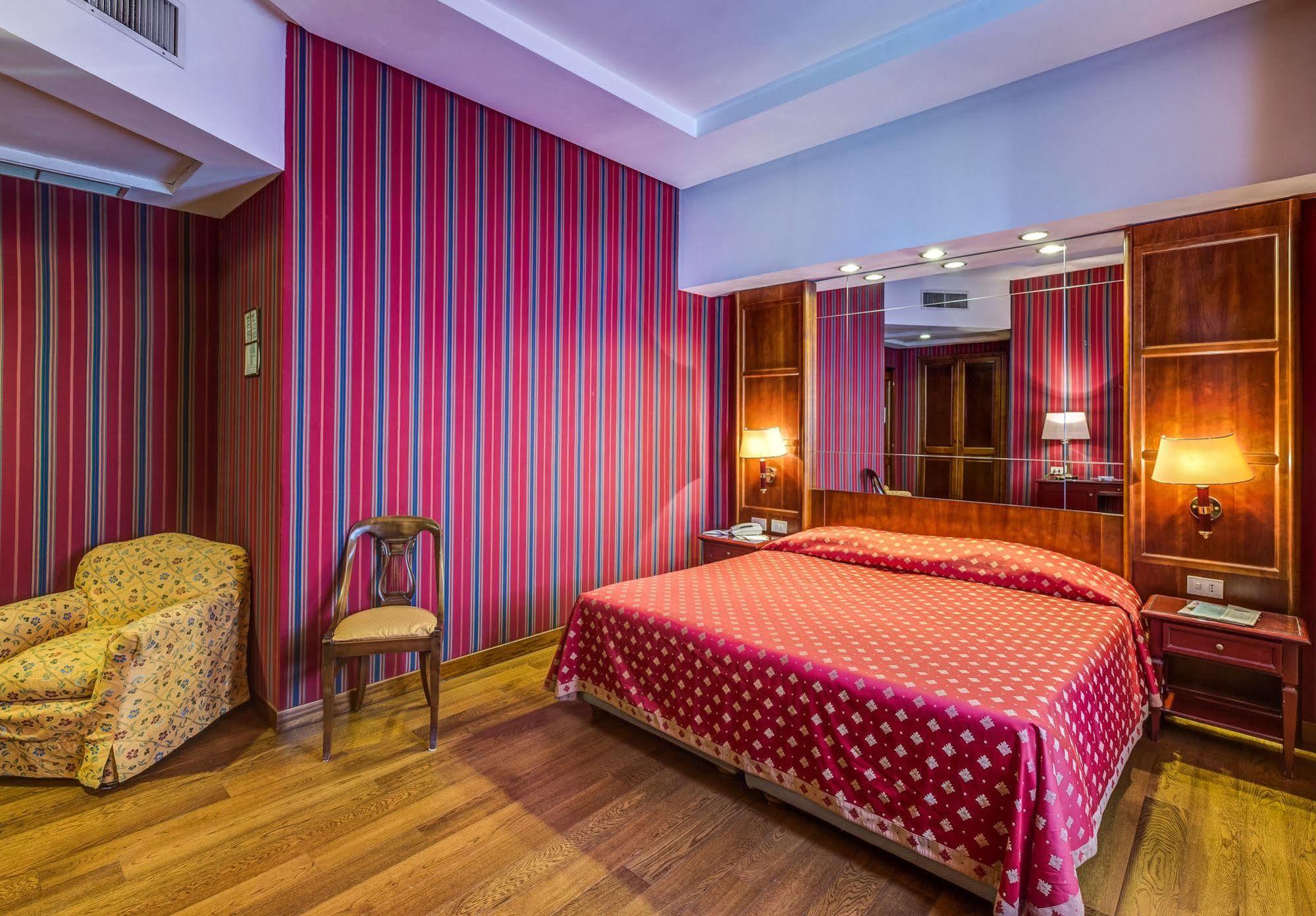 Atlante Garden Hotel Roma Exterior foto